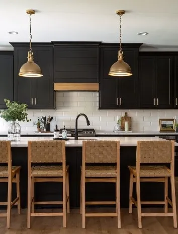 imgi_14_Shiloh-Cabinetry-elegance-in-Wood-1