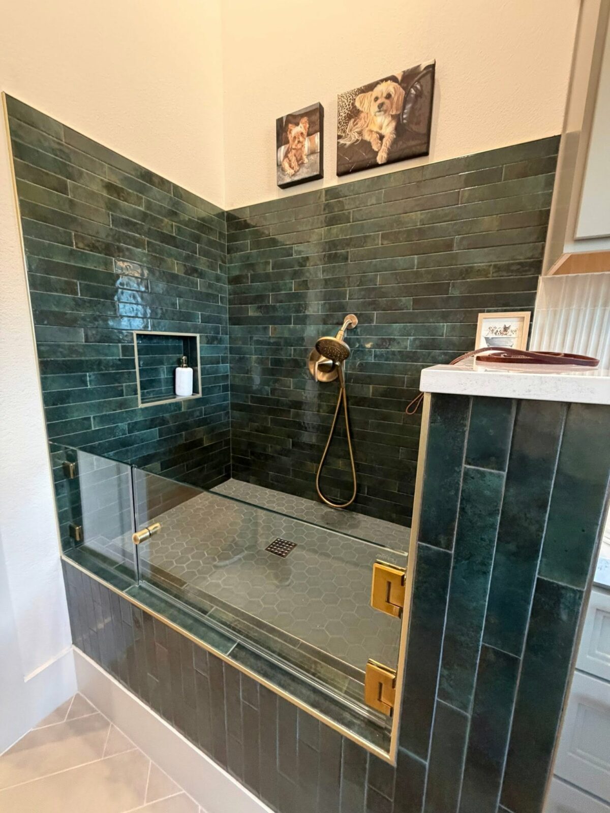 southern-living-showcase-home-dog-bath-tile-design