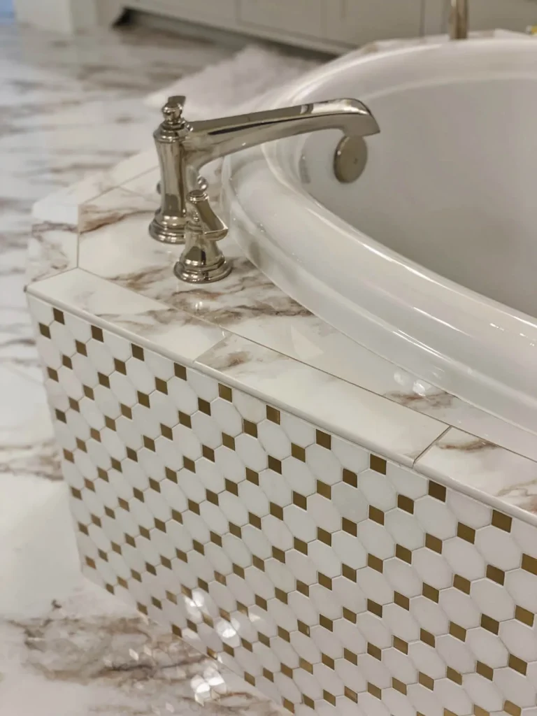 bathroom gallery 100 | Color Interiors Design Center