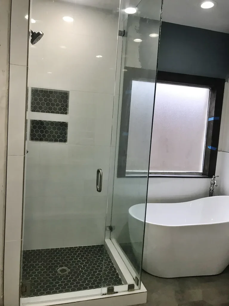 bathroom gallery 107 | Color Interiors Design Center