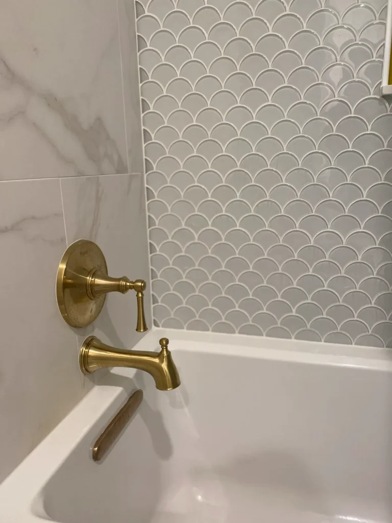 bathroom gallery 111 | Color Interiors Design Center