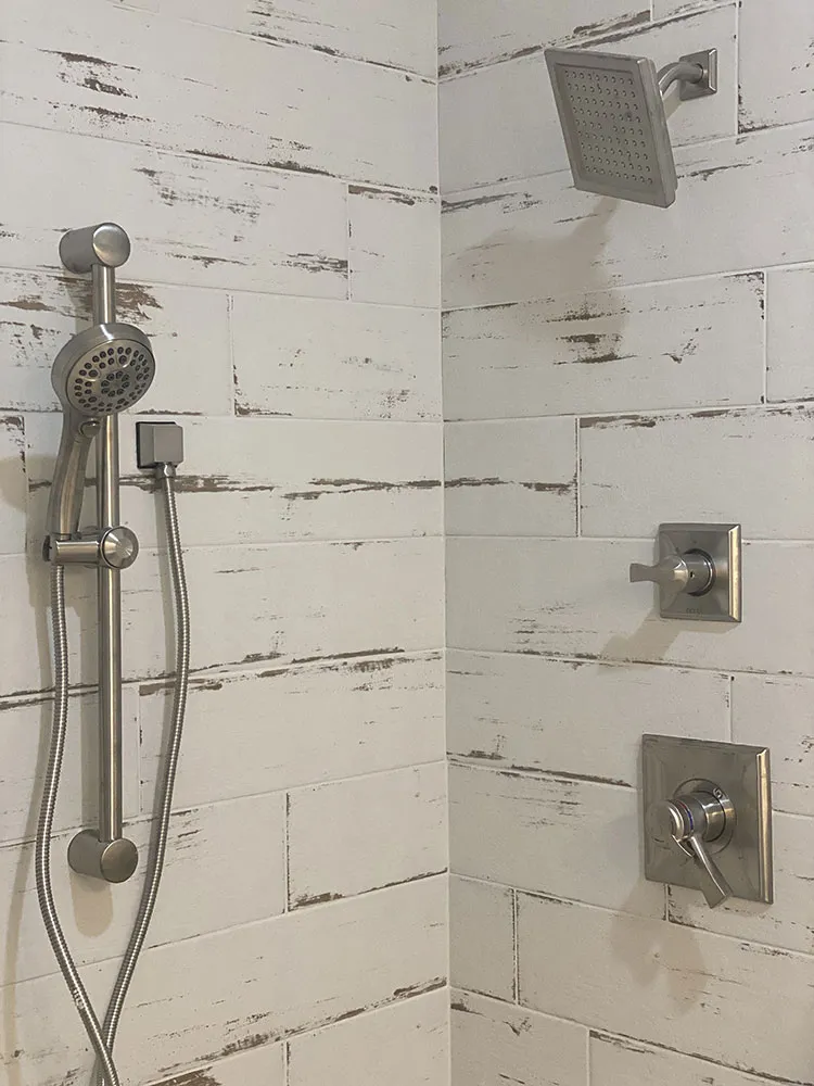 bathroom gallery 47 | Color Interiors Design Center