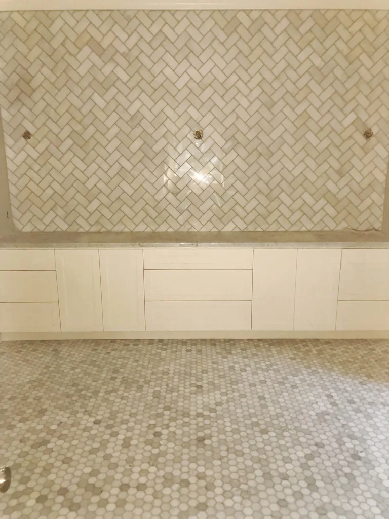 bathroom gallery 65 | Color Interiors Design Center